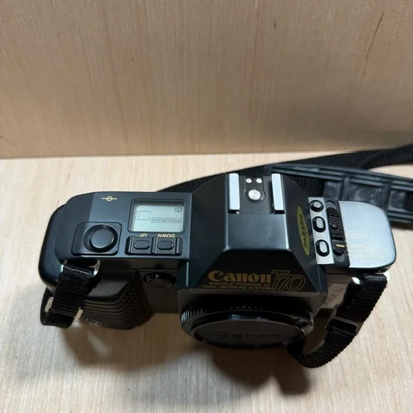 Canon T-70 T70 FD 35mm Film analog SLR Camera TESTED Working Preowned Body Only! - Picture 2 of 12